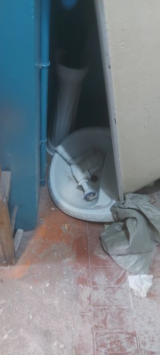 Продам чугунную ванну