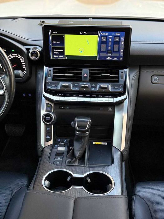 Toyota Land Cruiser 300 возможно приобрести в рассрочку или обменять