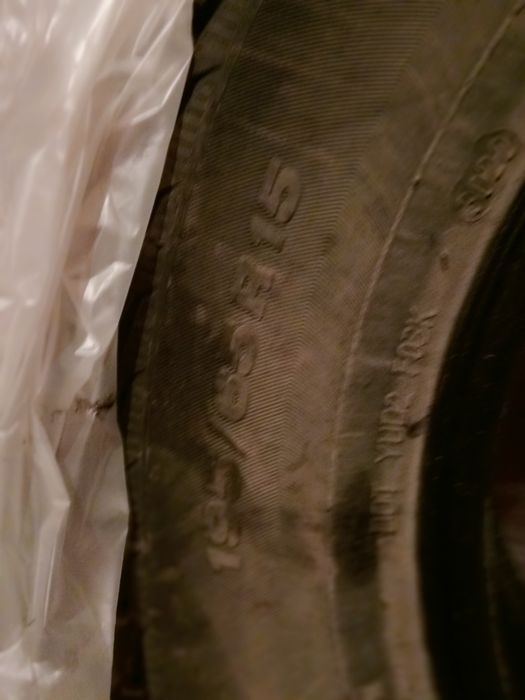 Резин зимняя с шипами новая