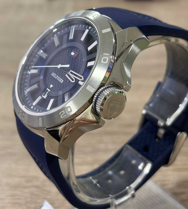 Часовник Tommy Hilfiger Windsurf 1792134