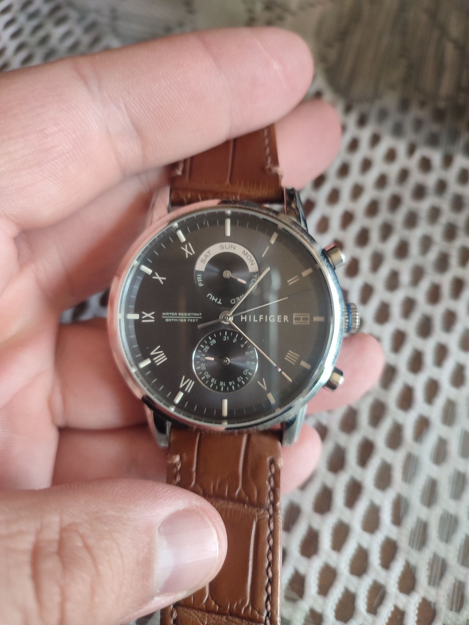 Часовник Tommy Hilfiger
