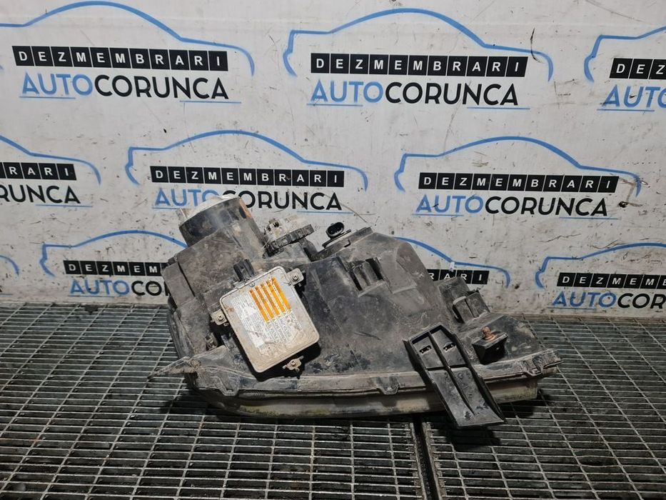 Far Stanga Suzuki Grand Vitara SUV 4 Usi (1308) Xenon