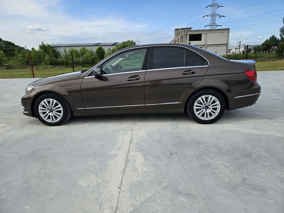 Mercedes w204 PRET 9200 EURO!!!