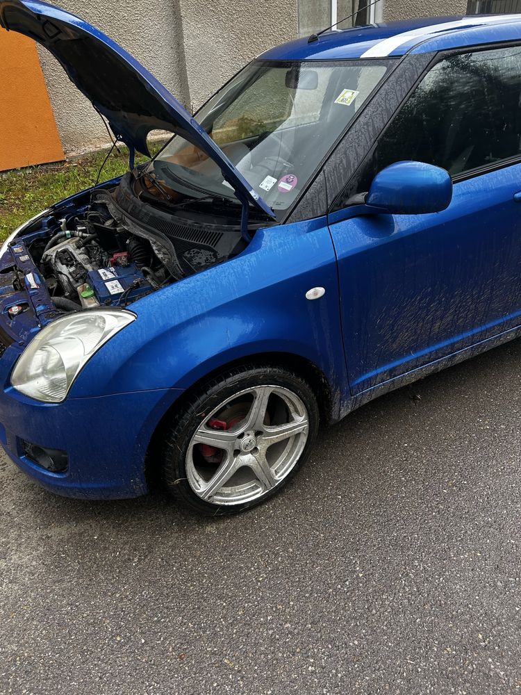 Suzuki swift на части