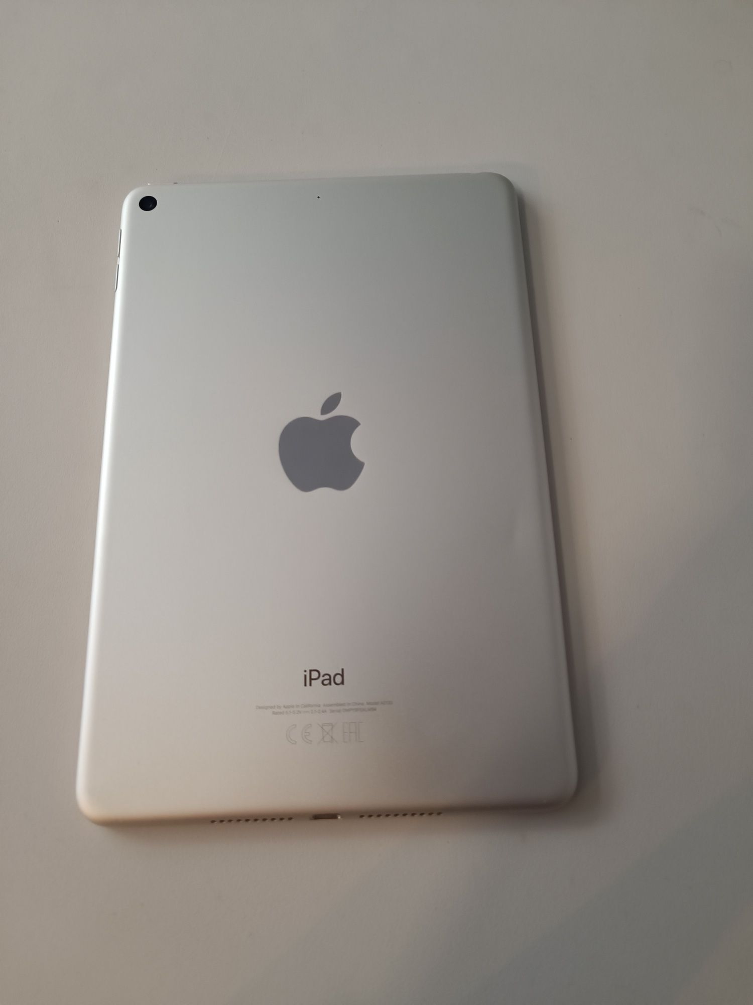 Apple iPad mini 5gen 64Gb wi-fi