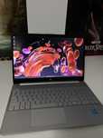 Vând Laptop HP i3 12th gen 12gb ram