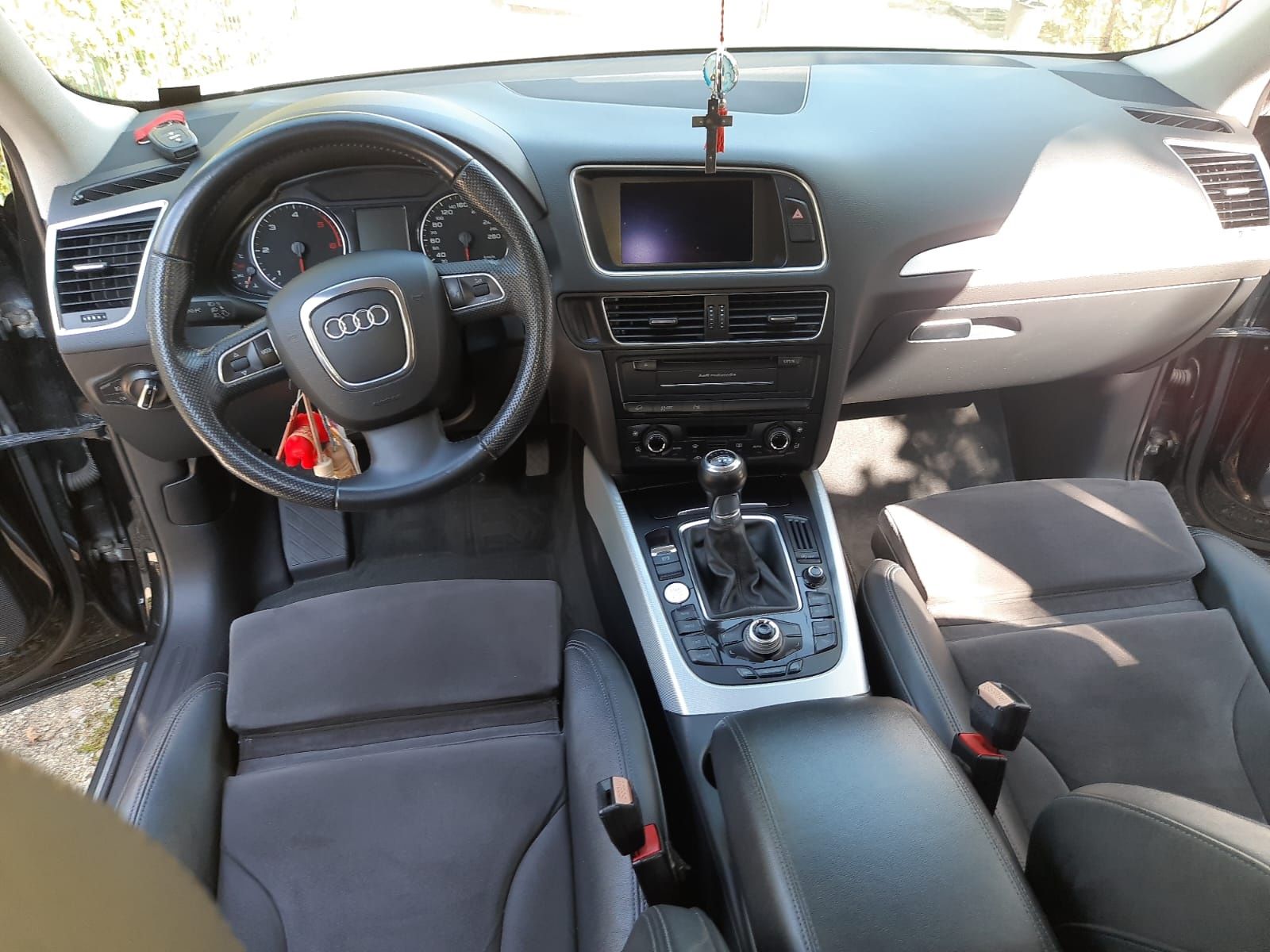 Vând Audi q5 2.0 TDI