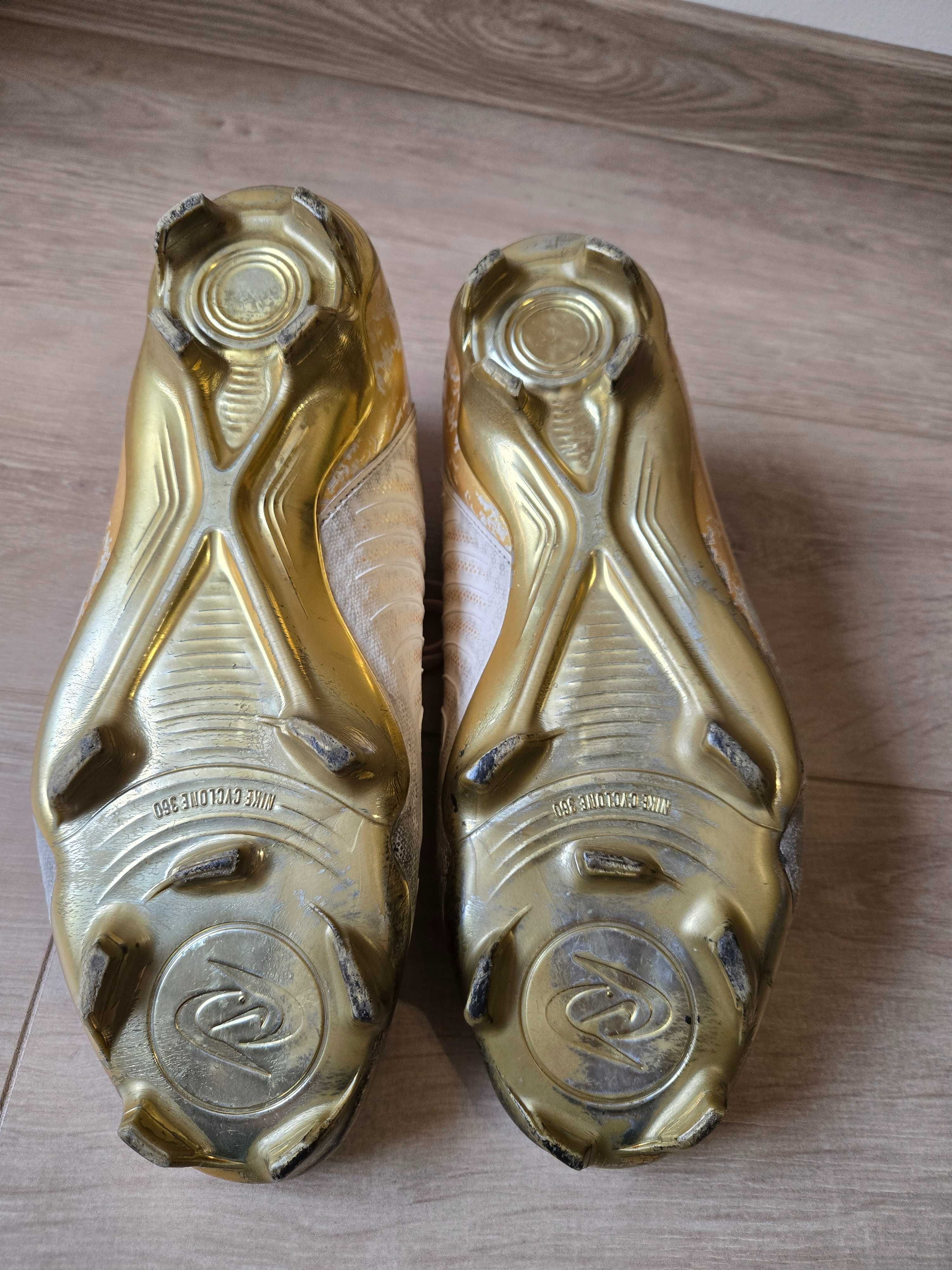 Nike Phantom Luna 2 Academy бутонки EUR 43