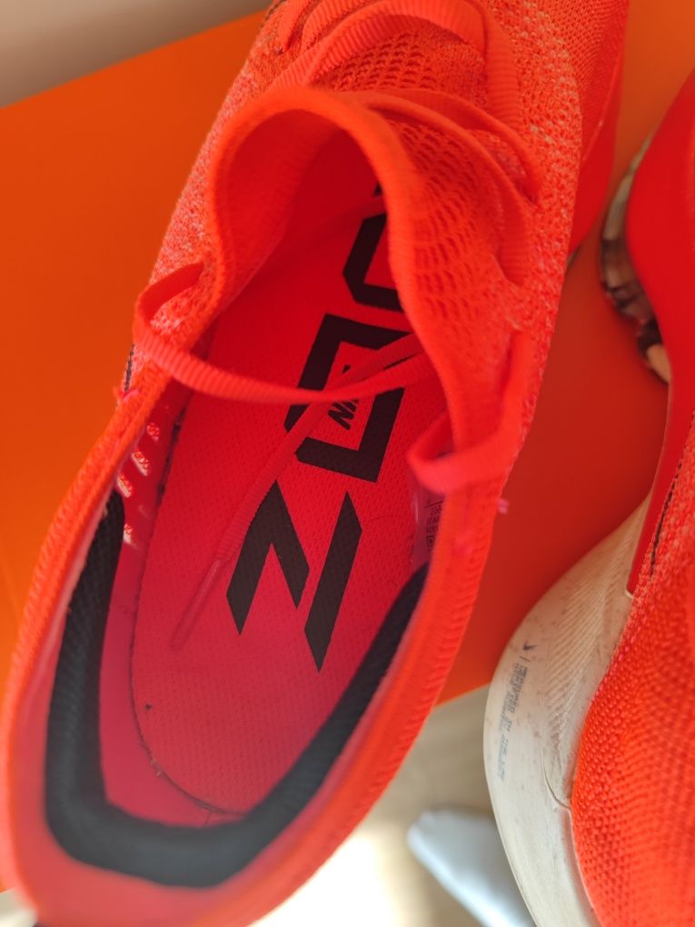 Nike air zoom tempo next % 43 номер