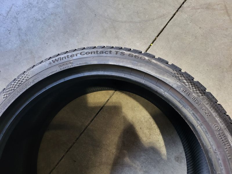 255/35/19//225/40/19 Continental