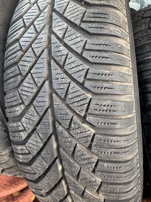 Set 2 cauciucuri iarna cu jante Continental 195/65/R15