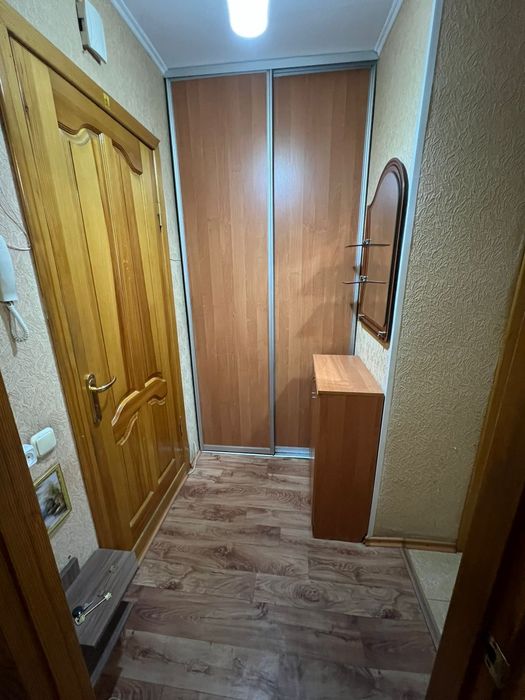 Продам 1к 20-й мкр 2/5