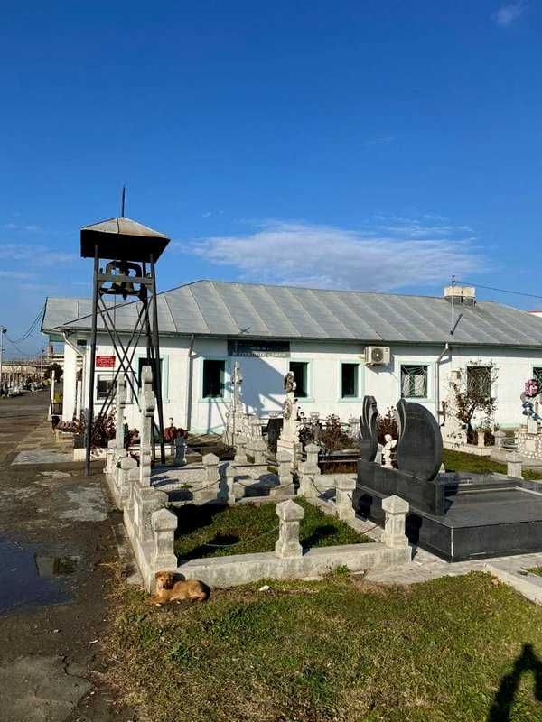 Loc dublu de veci cimitir Sfinții C-tin și Elena