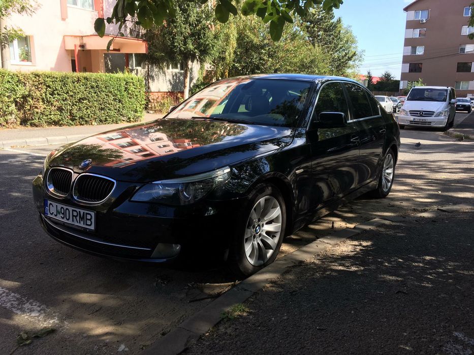 Vând Bmw E 60 LCI