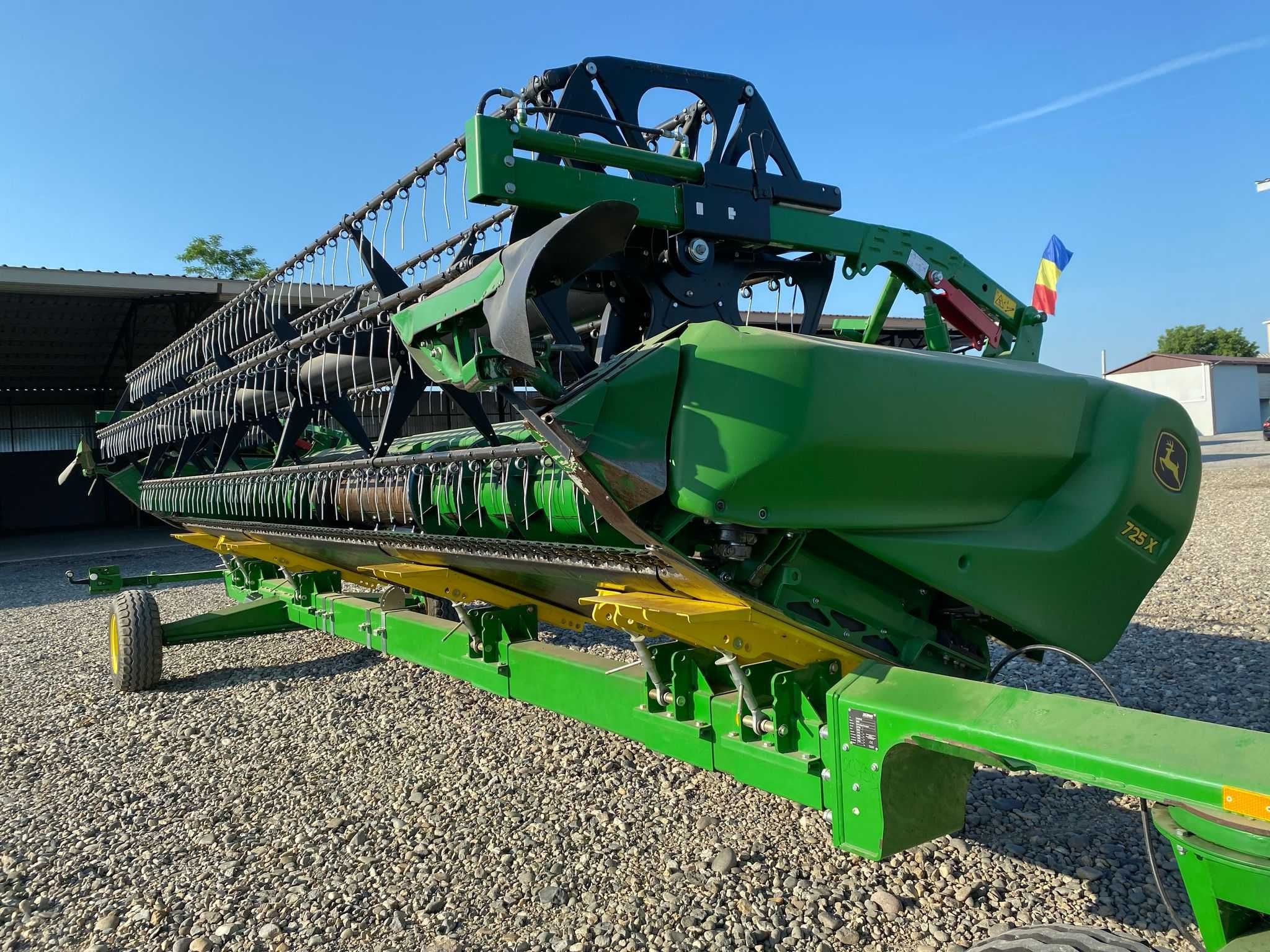 Heder paioase JOHN DEERE 725 X + Carucior transport heder Zurn 625X