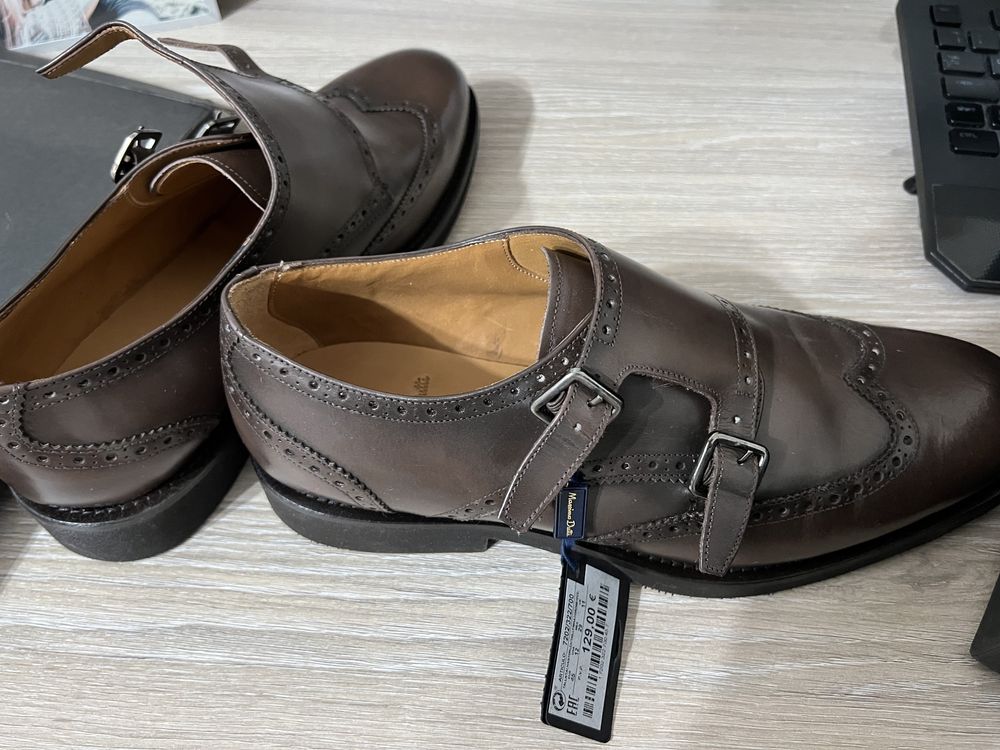 Vând pantofi Massimo Dutti