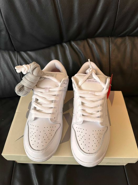 Nike Dunk SB Low x Supreme 94 White Metallic Silver