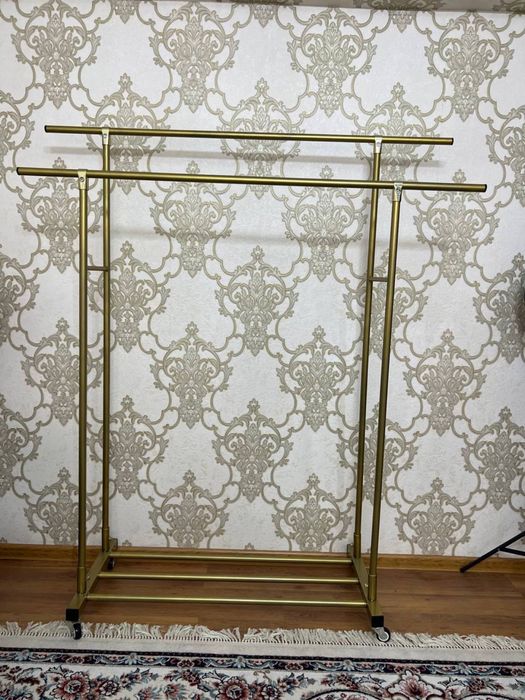 Вешалка Гардеробная