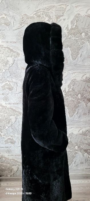 Мутоновая шуба с норковым воротником