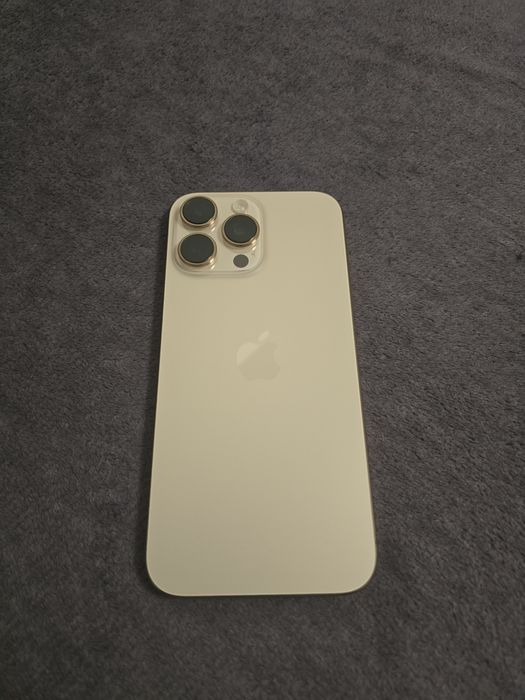 Vand/schimb iphone 16 pro max impecabil/ca nou