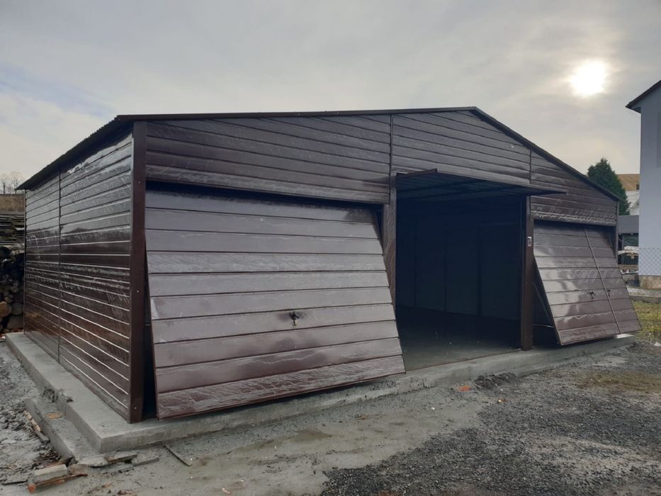 Garaje metalice din panouri sandwich