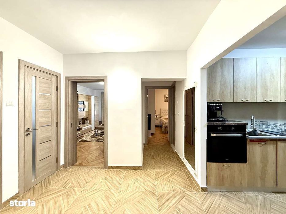 Apartament 3 camere 70 mp bloc tip vilă complet utilat zona Primăriei