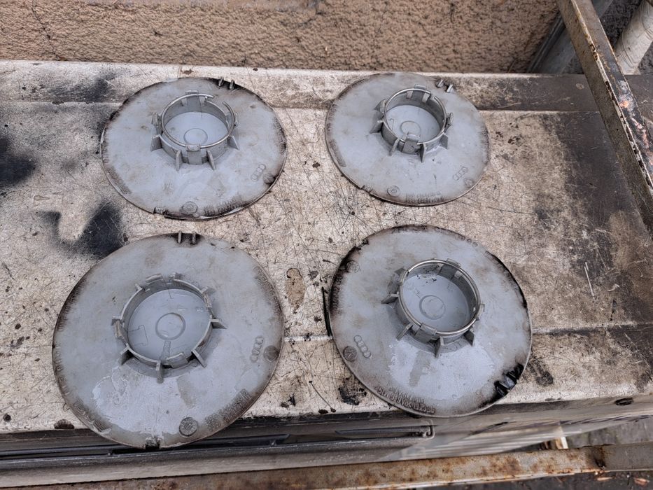 Оригинални капачки  за джанти AUDI