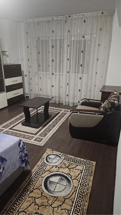 PROPRIETAR, inchiriez garsoniera pe strada Marasesti, Ploiesti