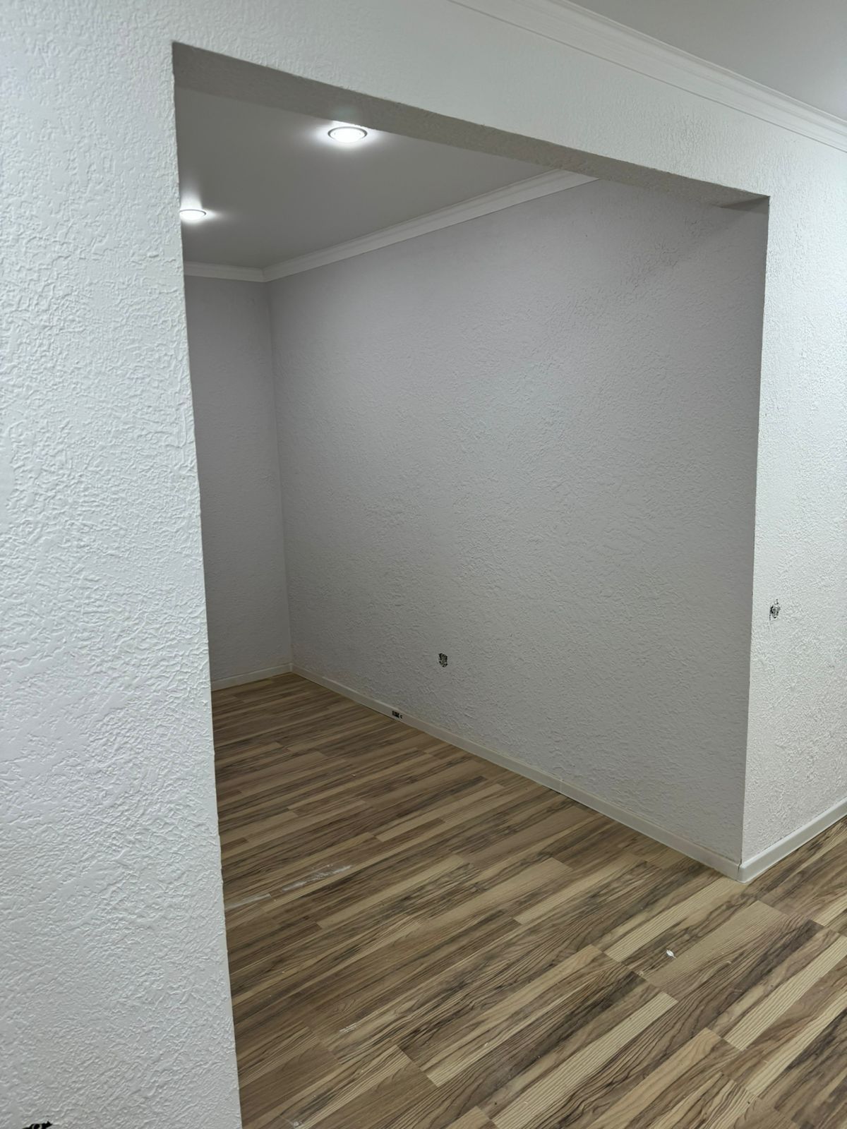 Продам квартиру площадь 50.3 м.кв( Новый ремонт)
