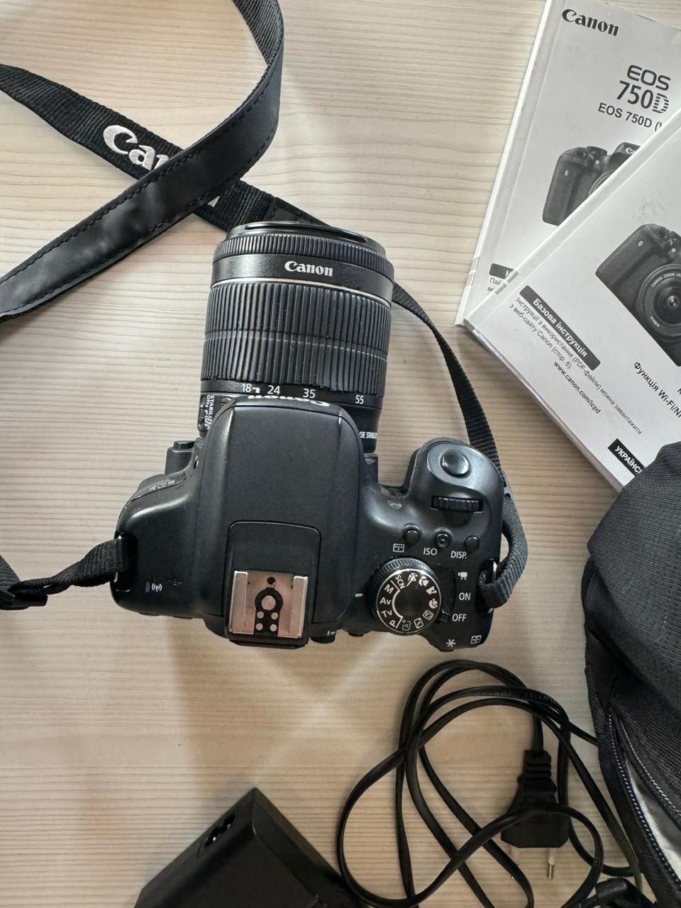 Фотоапарат Canon 750 D