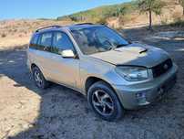 Toyota RAV4 2.0D4D 2003г. НА ЧАСТИ
