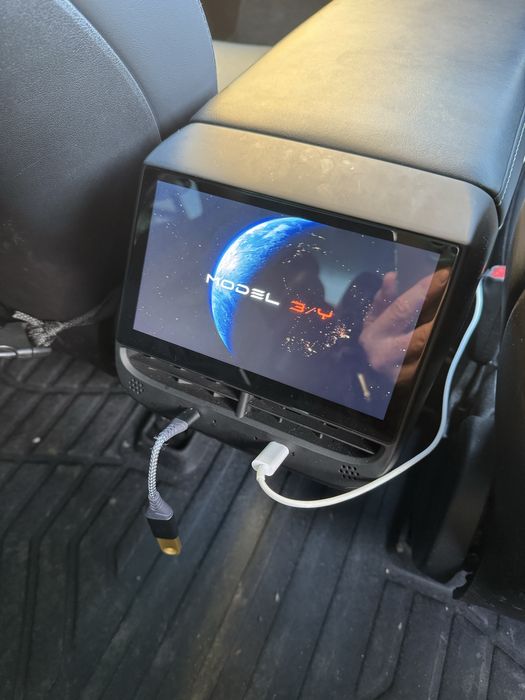 Tesla model 3 android