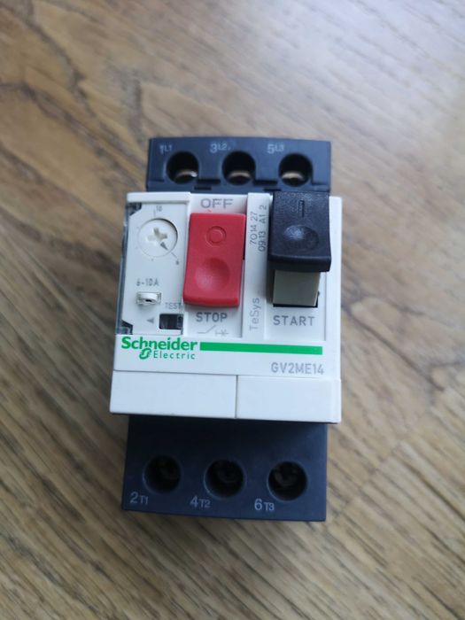 Vând diverse echipamente electrice pt automatizări ABB, SCHNEIDER