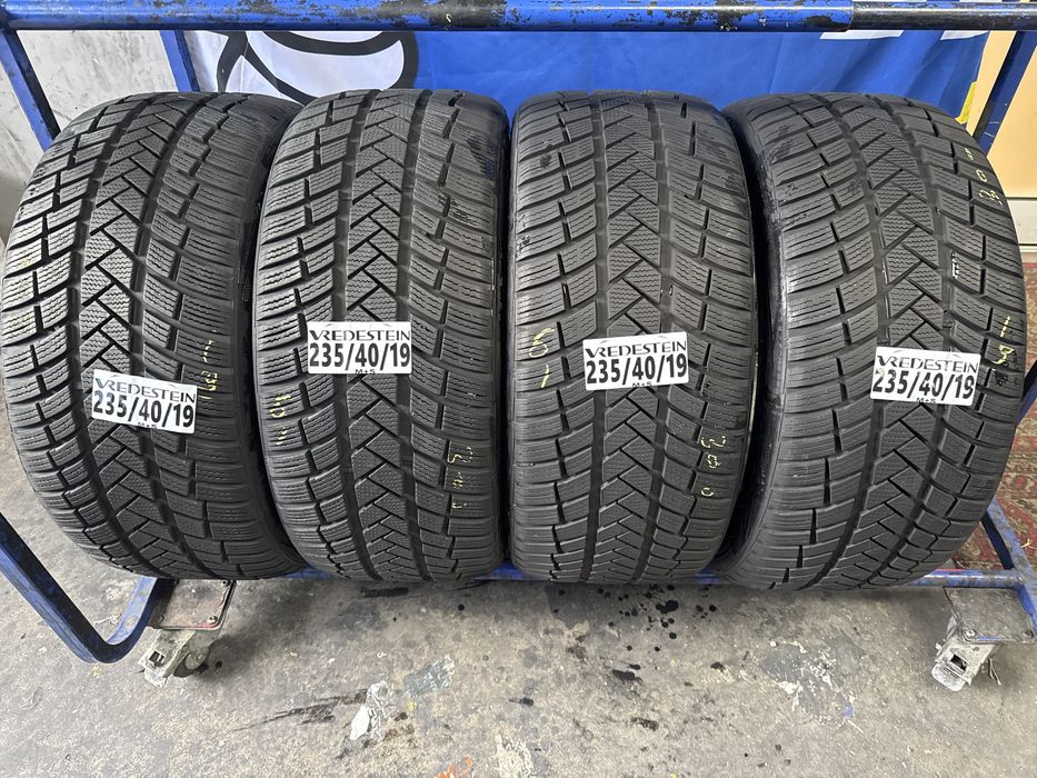 235/40/19 Vredestein M+S