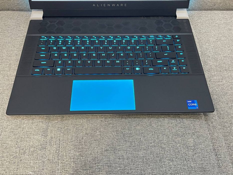 Alienware X16 I7 13700H Rtx4070