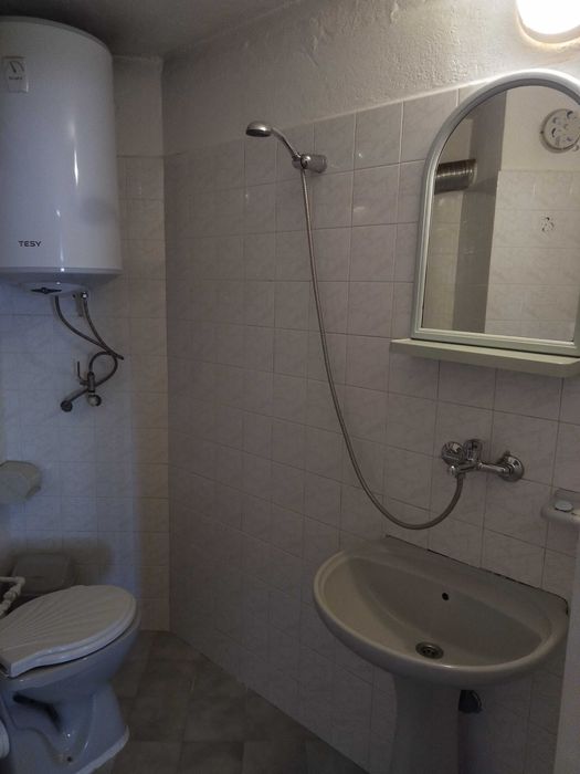 Дава се под наем Двустаен апартамент в Пловдив, Съдийски - 57 кв.м за 370 € - Снимка #2