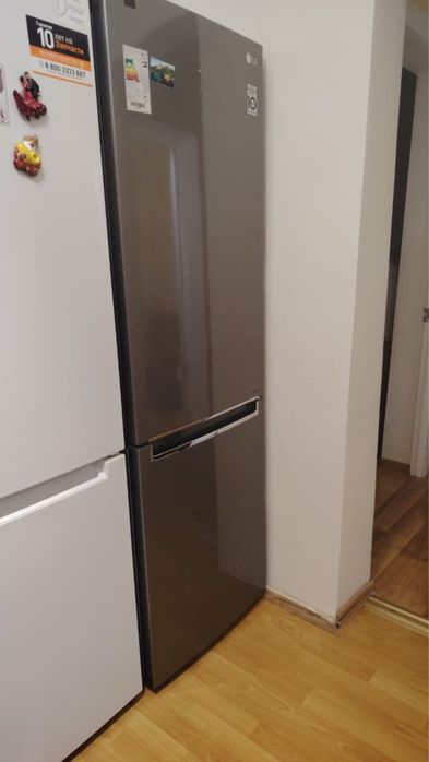 Холодильник LG б/у хорошим состояние