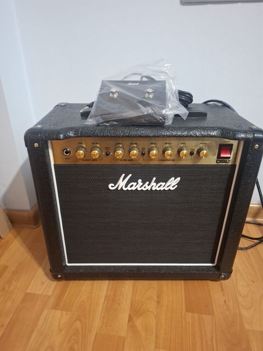 Лампов усилвател/кубе Marshall dsl5 cr