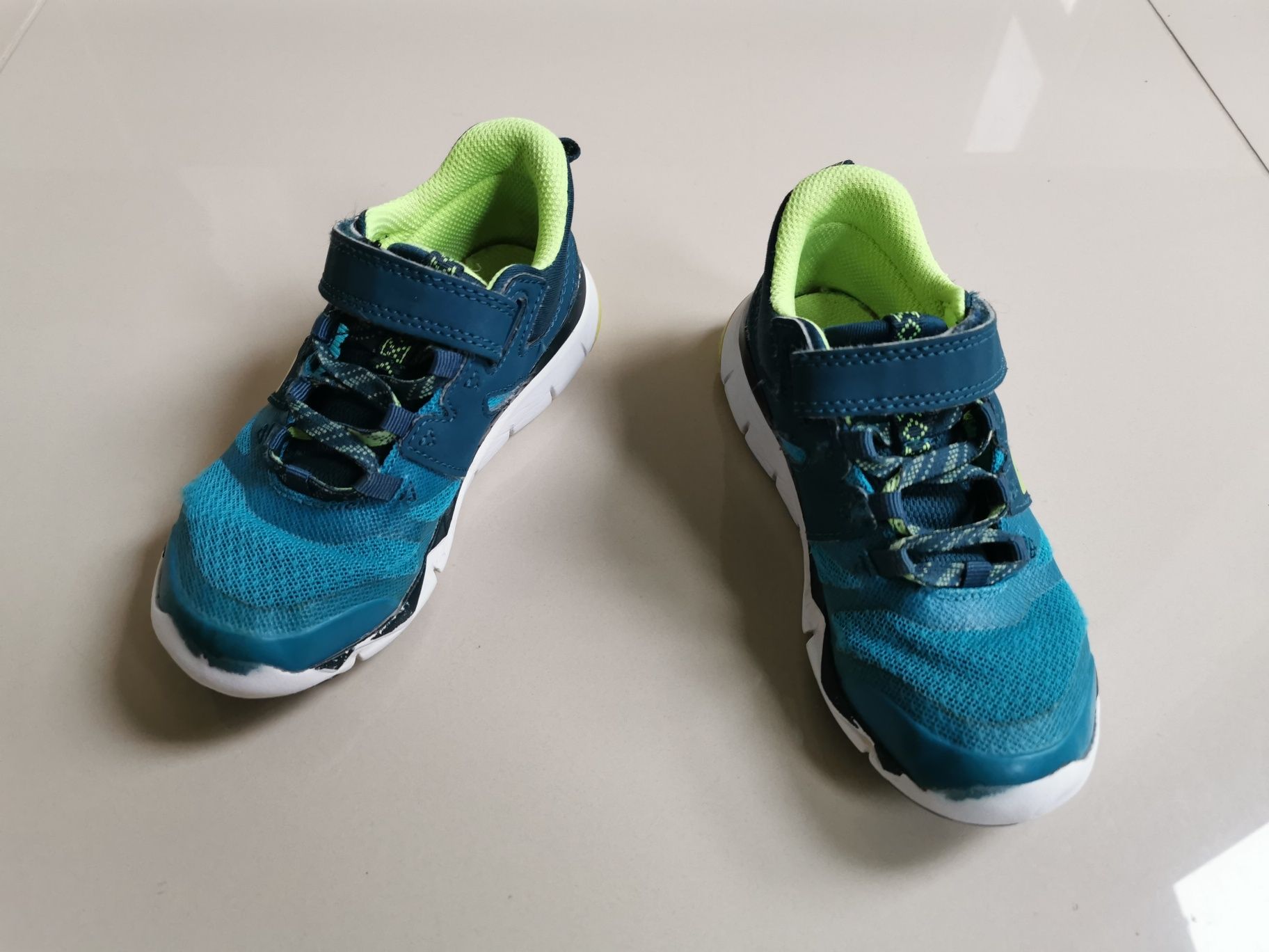 Adidasi Newfeel Decathlon
