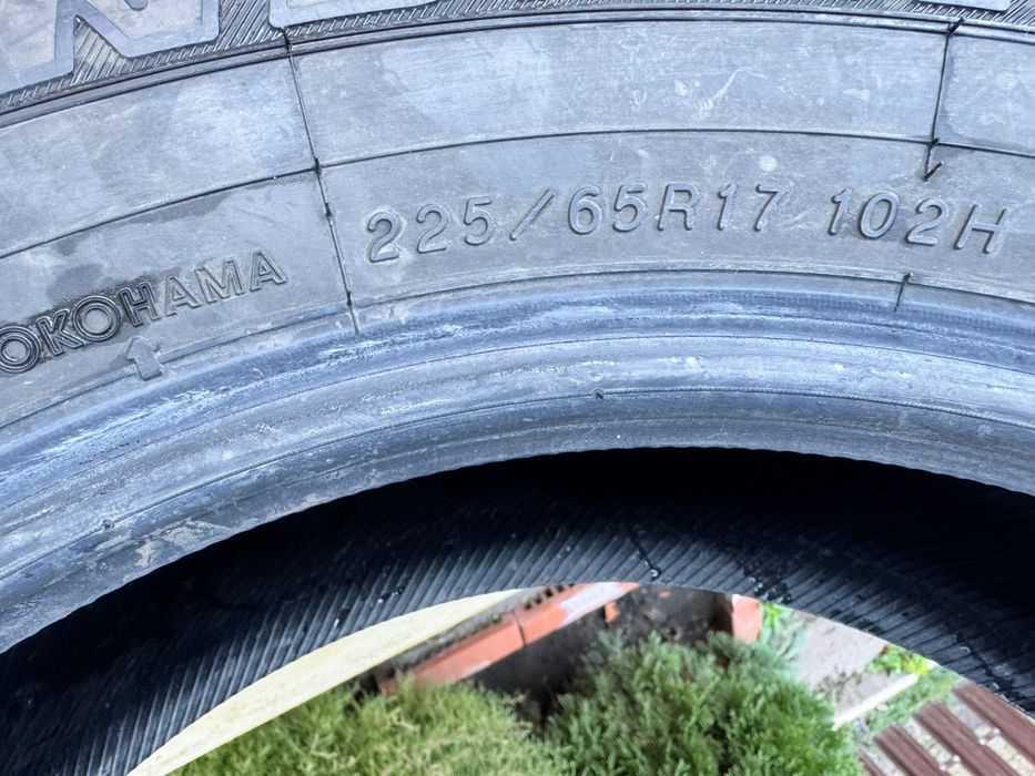 Продается летние шины Yokohama R17