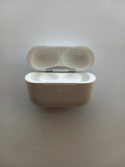 Оригинален кейс за зареждане на AirPods Pro – Charging Case