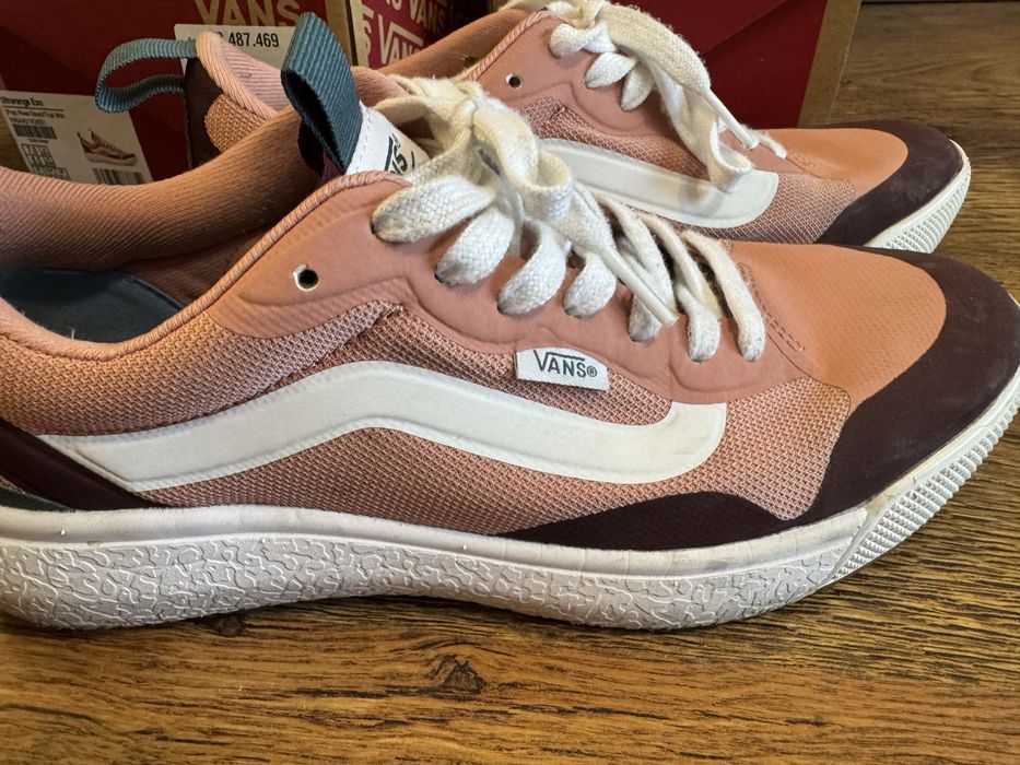Vans Ultrarange Exo номер 39