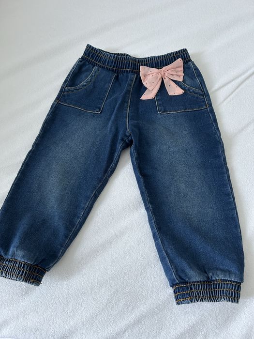 Продам детские джинсы
