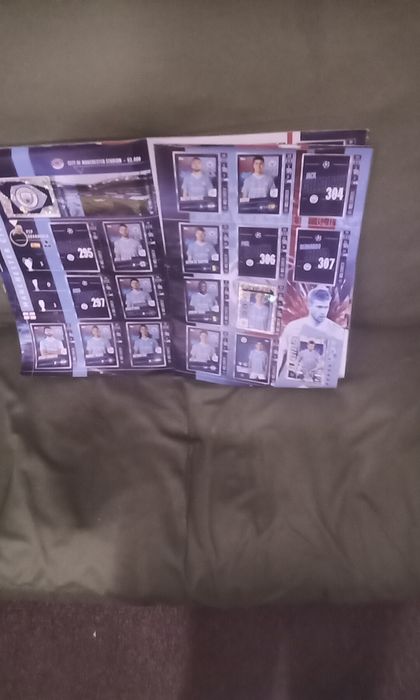 Vând album champions league