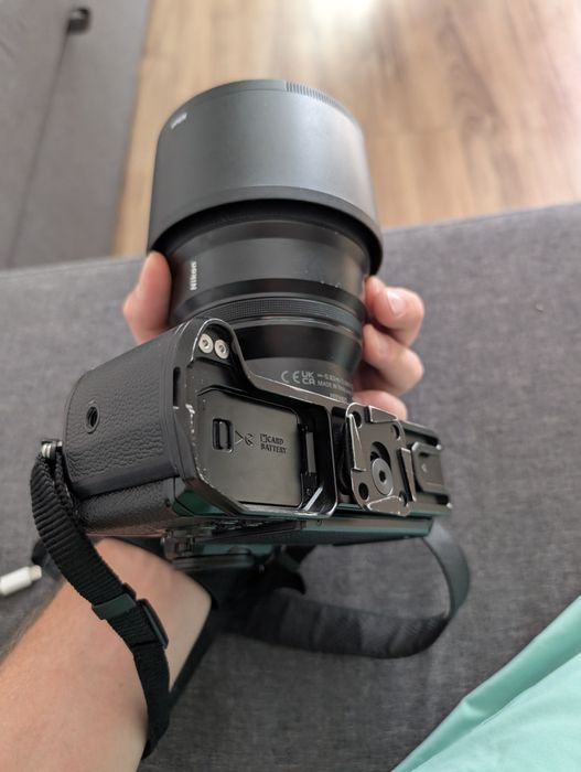 Nikon ZF cu garanție de la f64.ro