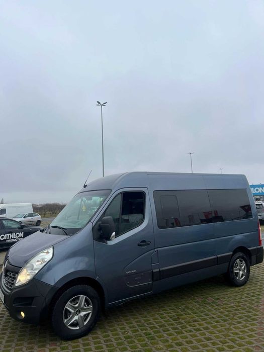 Vând Renault Master