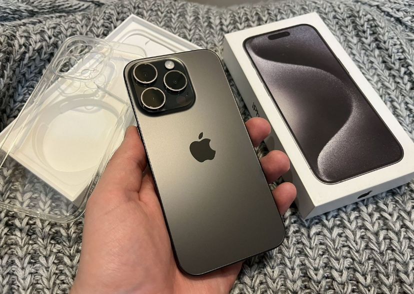 iPhone 15 Pro 256Gb с гарантией