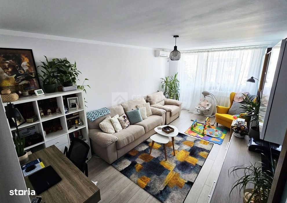 Alexandru cel Bun - Piata Voievozilor, 3 camere decomandat modern