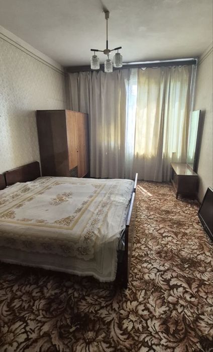 Сдается 2 ком Эко базар Массив Феруза