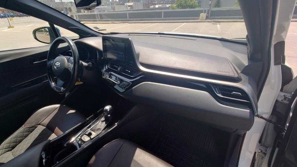 Toyota CHR hybrid Classy- гаражен автомобил!!